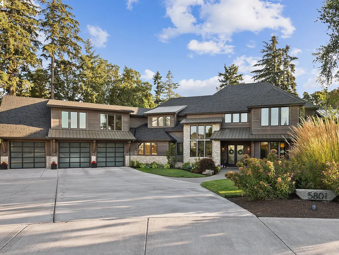 Elevated Elegance in Felida